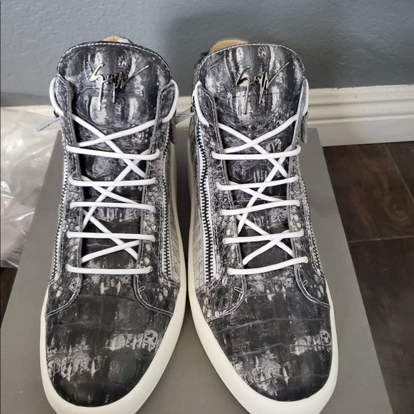 Authentic brand New Men Giuseppe Zanotti (NWT) - Picture 6 of 6